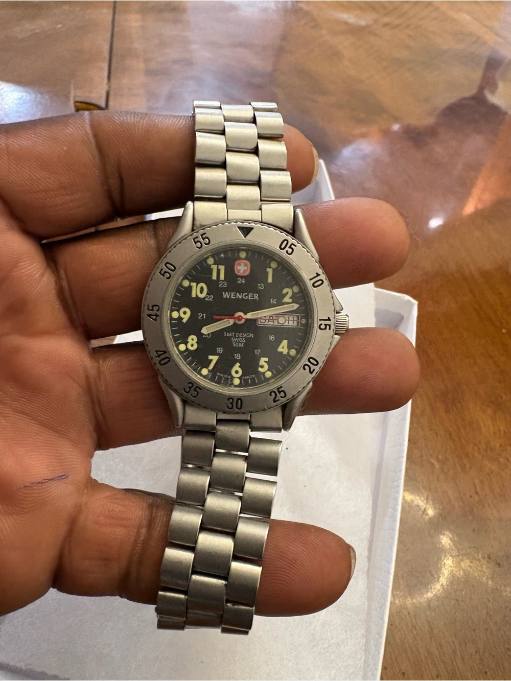 Wenger Smt Design The Genuine Swiss Military Field 24-hour Wr 100m